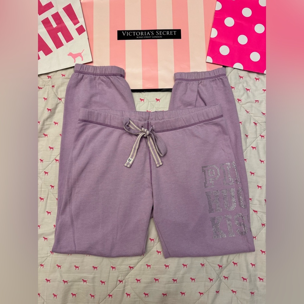 VS PINK VINTAGE Y2K CAMPUS SWEATPANTS PURPLE “HUGS & KISSES” BLING RHINESTONE LG - Picture 5 of 10